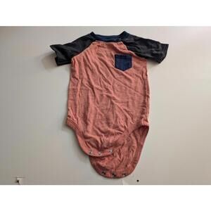 Garanimals Speckled Rust & Charcoal Raglan Bodysuit – Size 18M